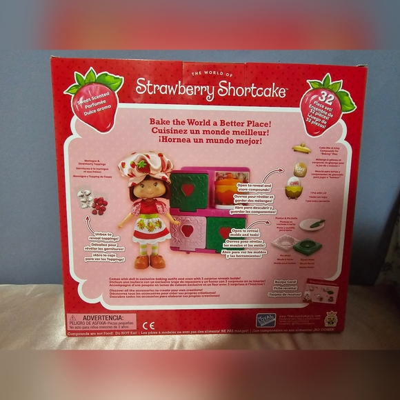 Strawberry Shortcake Doll NIB - Picture 2 of 2